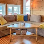 4 Bedroom Lovely In Leinoya Nyaraló *