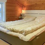 4 Bedroom Lovely In Leinoya Nyaraló