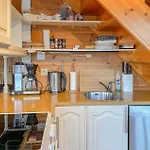 4 Bedroom Lovely In Leinoya Nyaraló